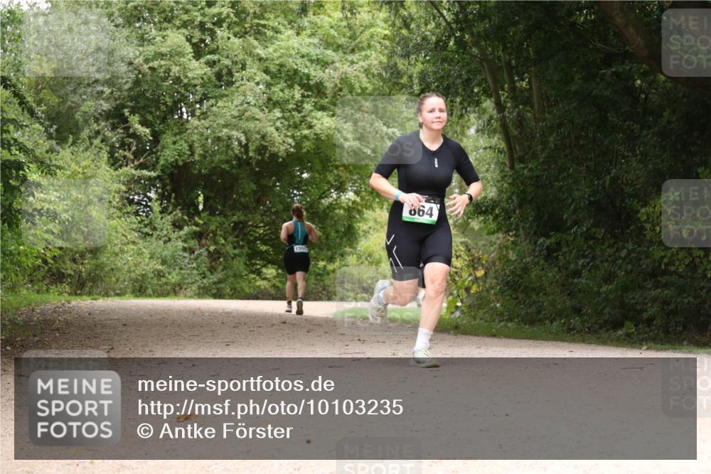 30.08.2026 - Elbe Triathlon Hamburg Antke Förster http://msf.ph/oto/10103235 30.08.2026 11:39:31 Laufen 1505, 864 meine-sportfotos.de