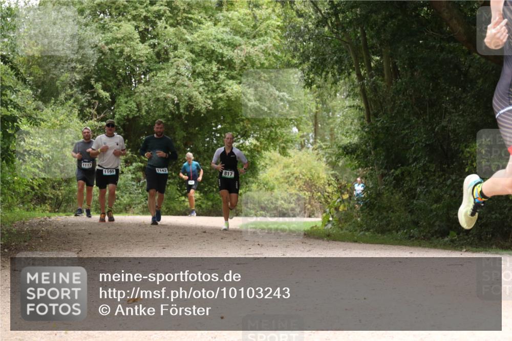 30.08.2026 - Elbe Triathlon Hamburg Antke Förster http://msf.ph/oto/10103243 30.08.2026 11:39:50 Laufen 1117, 1142, 817, 1195 meine-sportfotos.de
