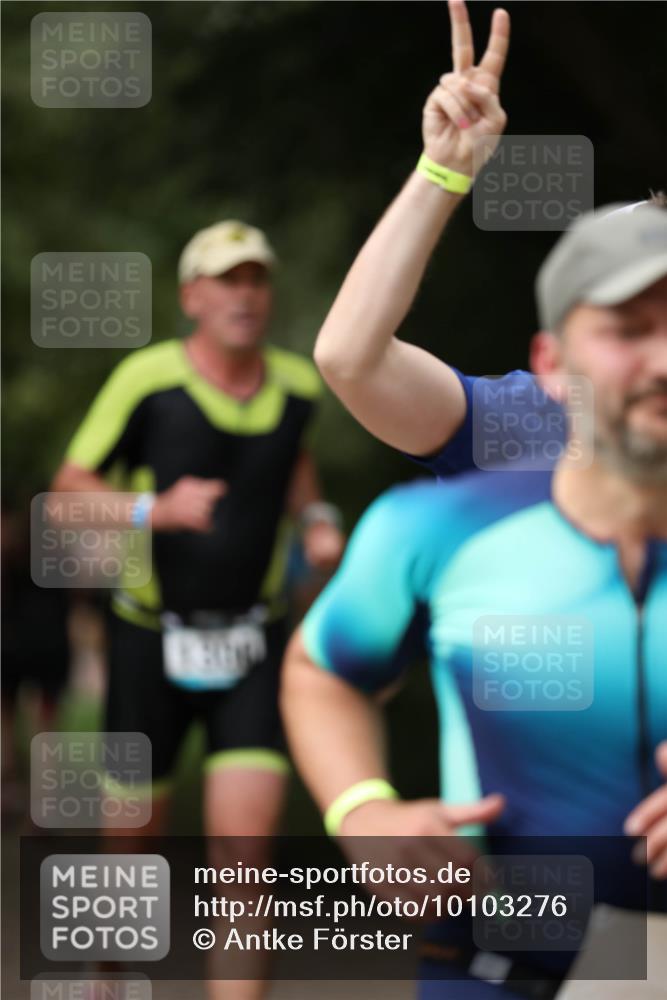 30.08.2026 - Elbe Triathlon Hamburg Antke Förster http://msf.ph/oto/10103276 30.08.2026 11:36:20 Laufen  meine-sportfotos.de