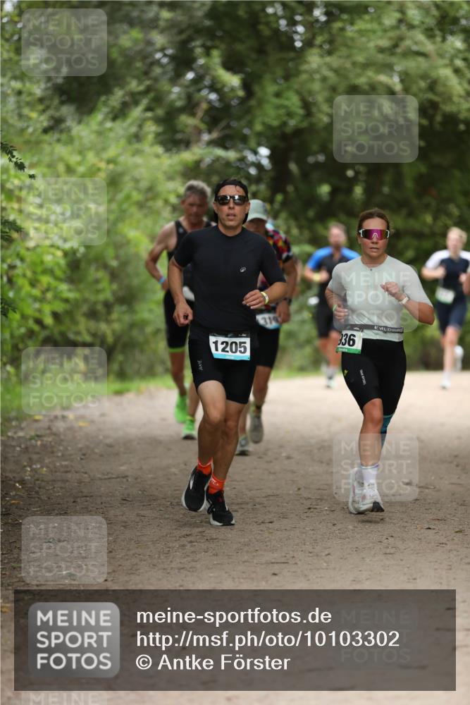 30.08.2026 - Elbe Triathlon Hamburg Antke Förster http://msf.ph/oto/10103302 30.08.2026 11:36:36 Laufen 1205, 36 meine-sportfotos.de