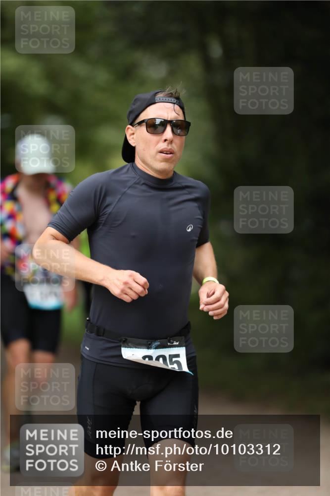 30.08.2026 - Elbe Triathlon Hamburg Antke Förster http://msf.ph/oto/10103312 30.08.2026 11:36:39 Laufen 6448649 meine-sportfotos.de