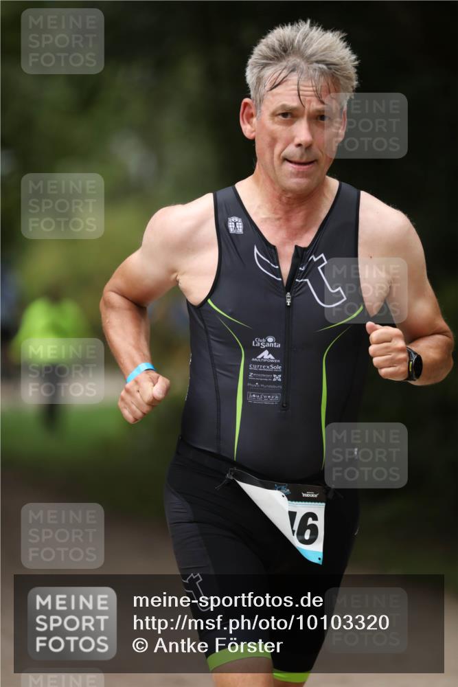 30.08.2026 - Elbe Triathlon Hamburg Antke Förster http://msf.ph/oto/10103320 30.08.2026 11:36:42 Laufen 16 meine-sportfotos.de