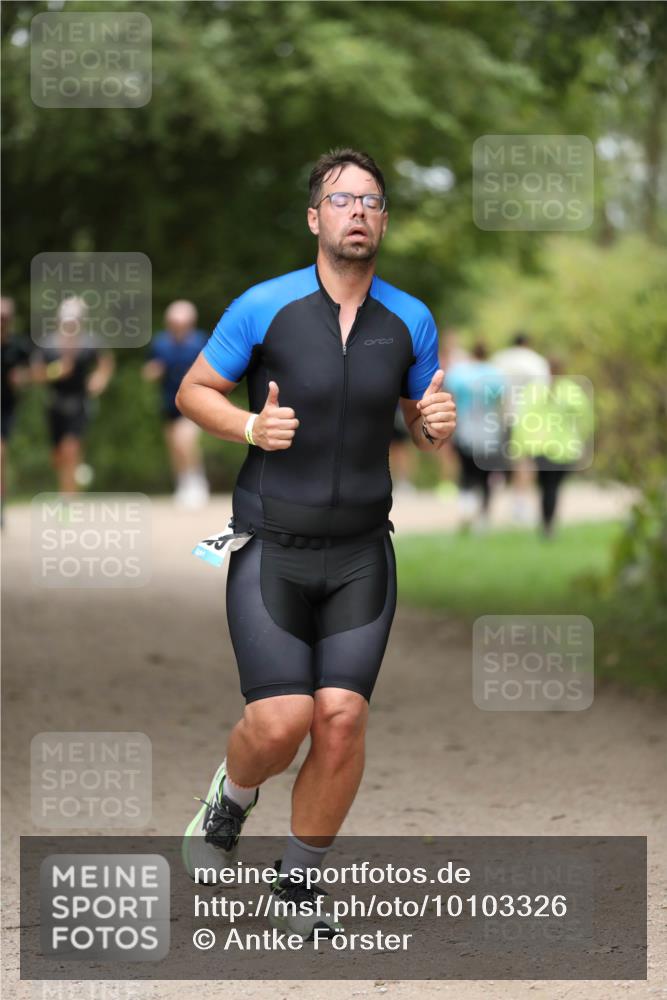 30.08.2026 - Elbe Triathlon Hamburg Antke Förster http://msf.ph/oto/10103326 30.08.2026 11:36:45 Laufen  meine-sportfotos.de