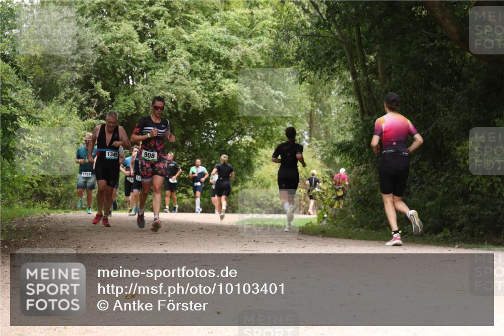 30.08.2026 - Elbe Triathlon Hamburg Antke Förster http://msf.ph/oto/10103401 30.08.2026 11:41:13 Laufen 1345, 908, 1227, 538 meine-sportfotos.de