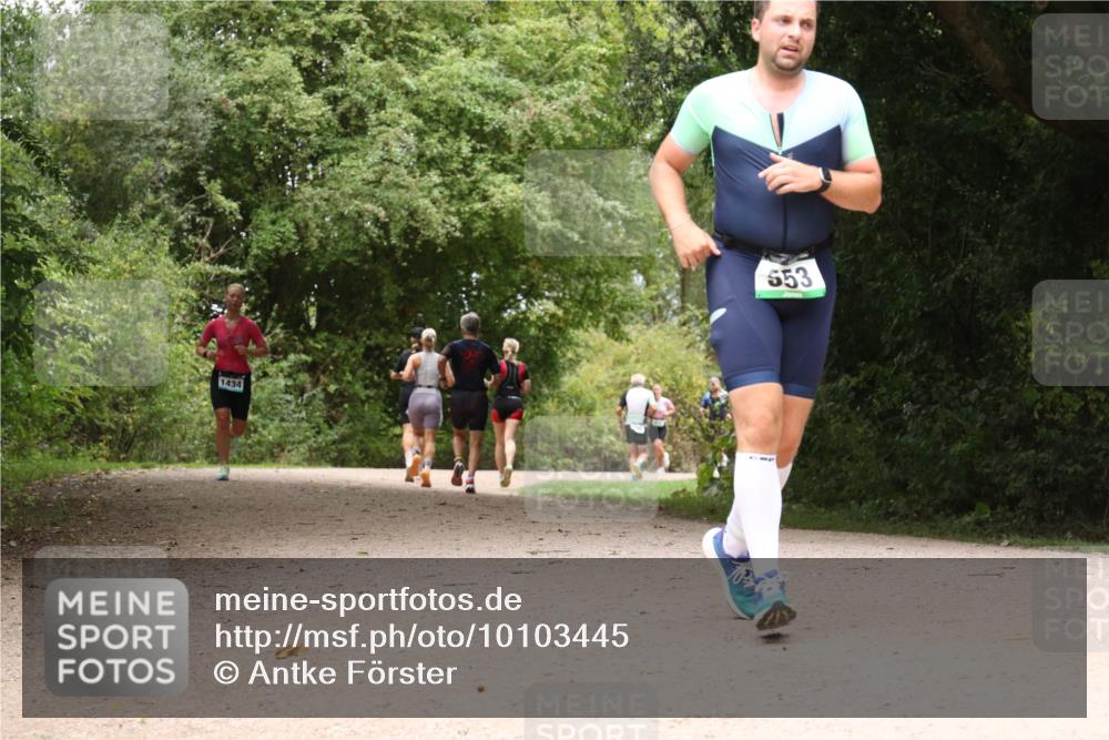 30.08.2026 - Elbe Triathlon Hamburg Antke Förster http://msf.ph/oto/10103445 30.08.2026 11:41:31 Laufen 1434, 553 meine-sportfotos.de