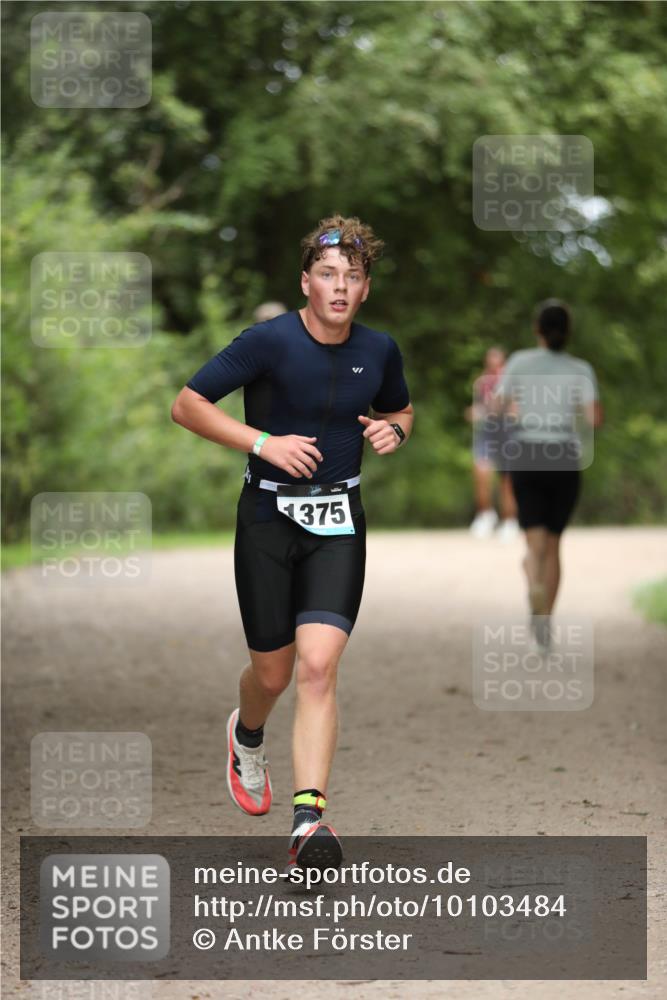 30.08.2026 - Elbe Triathlon Hamburg Antke Förster http://msf.ph/oto/10103484 30.08.2026 11:38:49 Laufen 1375, 41 meine-sportfotos.de