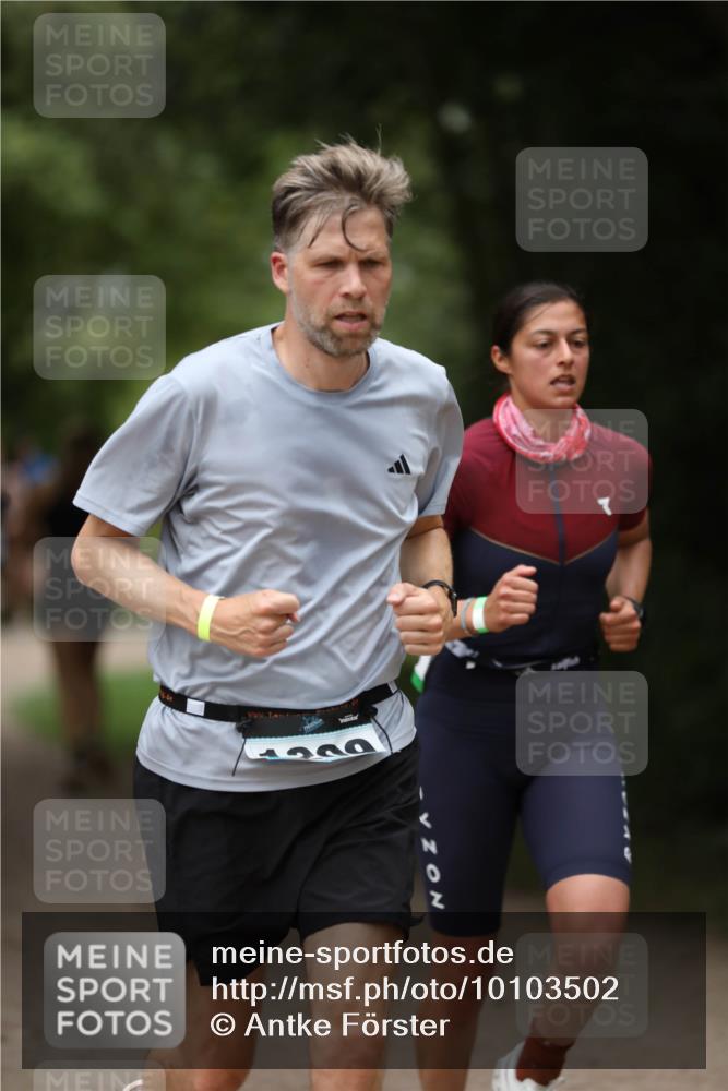 30.08.2026 - Elbe Triathlon Hamburg Antke Förster http://msf.ph/oto/10103502 30.08.2026 11:39:00 Laufen  meine-sportfotos.de
