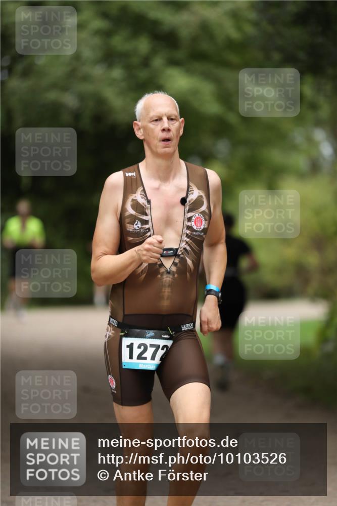 30.08.2026 - Elbe Triathlon Hamburg Antke Förster http://msf.ph/oto/10103526 30.08.2026 11:39:17 Laufen 1272 meine-sportfotos.de