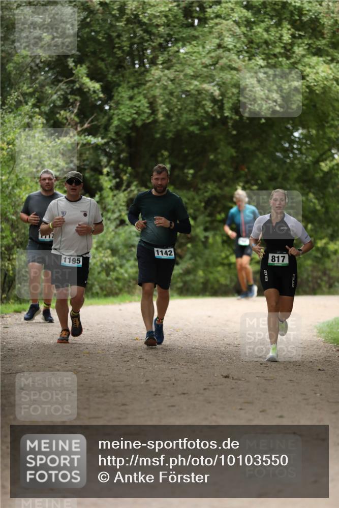 30.08.2026 - Elbe Triathlon Hamburg Antke Förster http://msf.ph/oto/10103550 30.08.2026 11:39:51 Laufen 1142, 1195, 3, 817, 3 meine-sportfotos.de