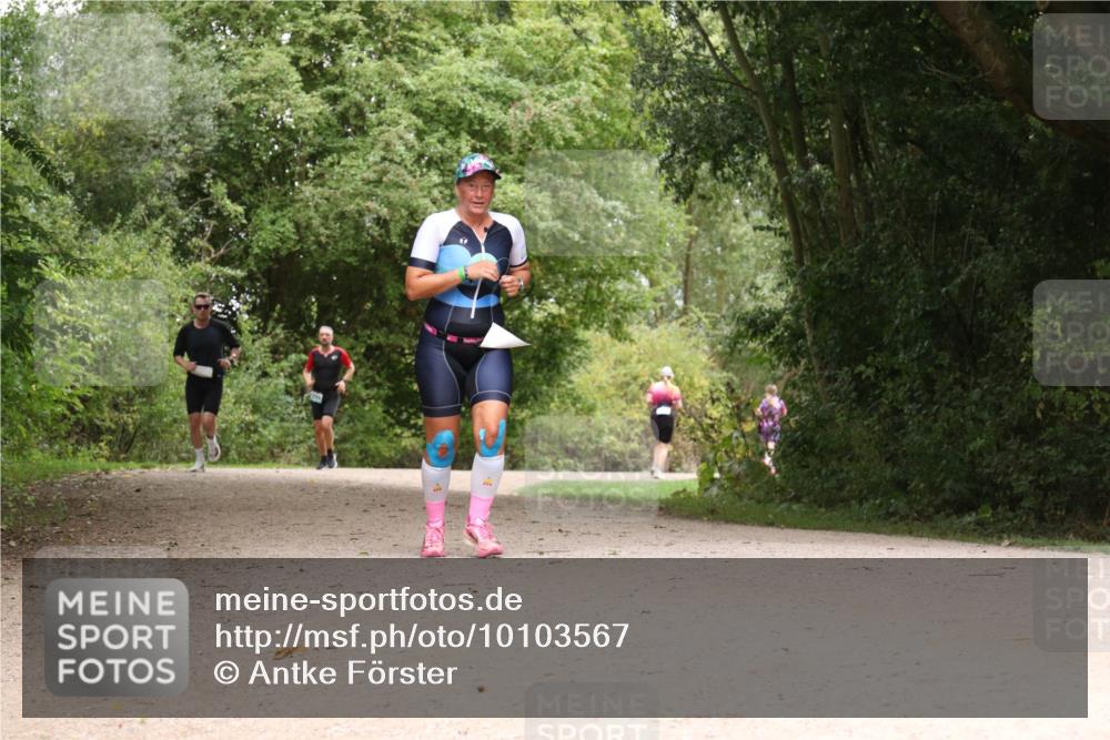 30.08.2026 - Elbe Triathlon Hamburg Antke Förster http://msf.ph/oto/10103567 30.08.2026 11:42:45 Laufen  meine-sportfotos.de