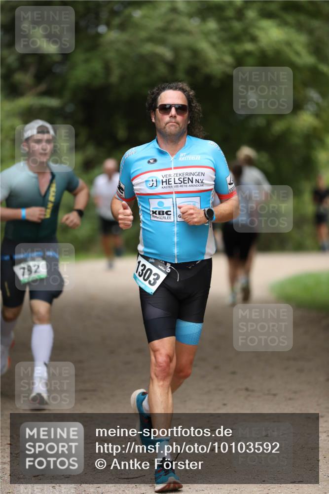 30.08.2026 - Elbe Triathlon Hamburg Antke Förster http://msf.ph/oto/10103592 30.08.2026 11:40:10 Laufen 792, 1303 meine-sportfotos.de