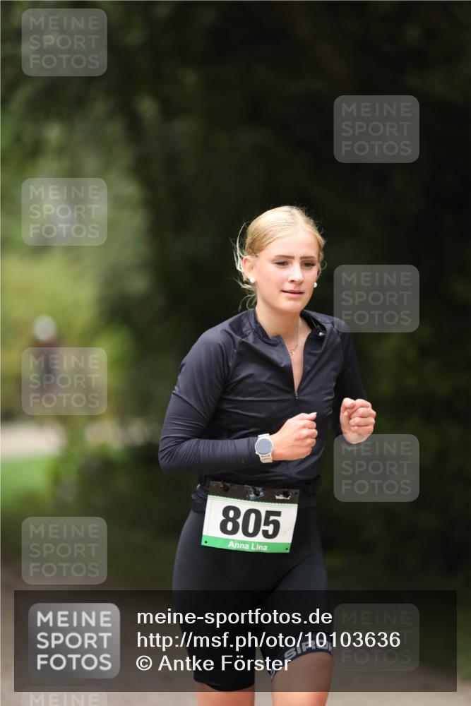 30.08.2026 - Elbe Triathlon Hamburg Antke Förster http://msf.ph/oto/10103636 30.08.2026 11:40:30 Laufen 805 meine-sportfotos.de