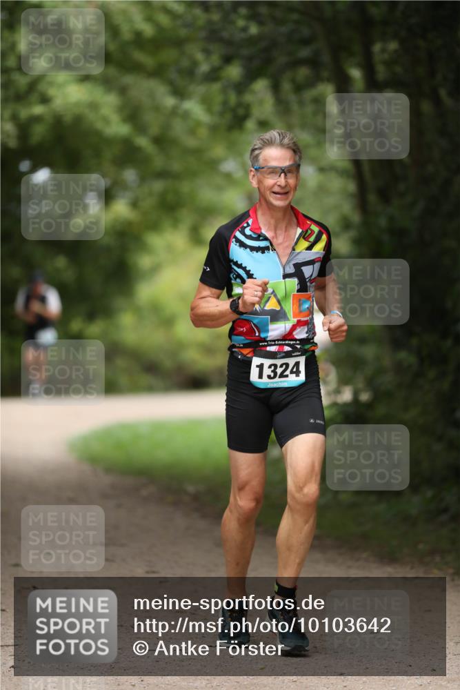 30.08.2026 - Elbe Triathlon Hamburg Antke Förster http://msf.ph/oto/10103642 30.08.2026 11:40:36 Laufen 1324 meine-sportfotos.de