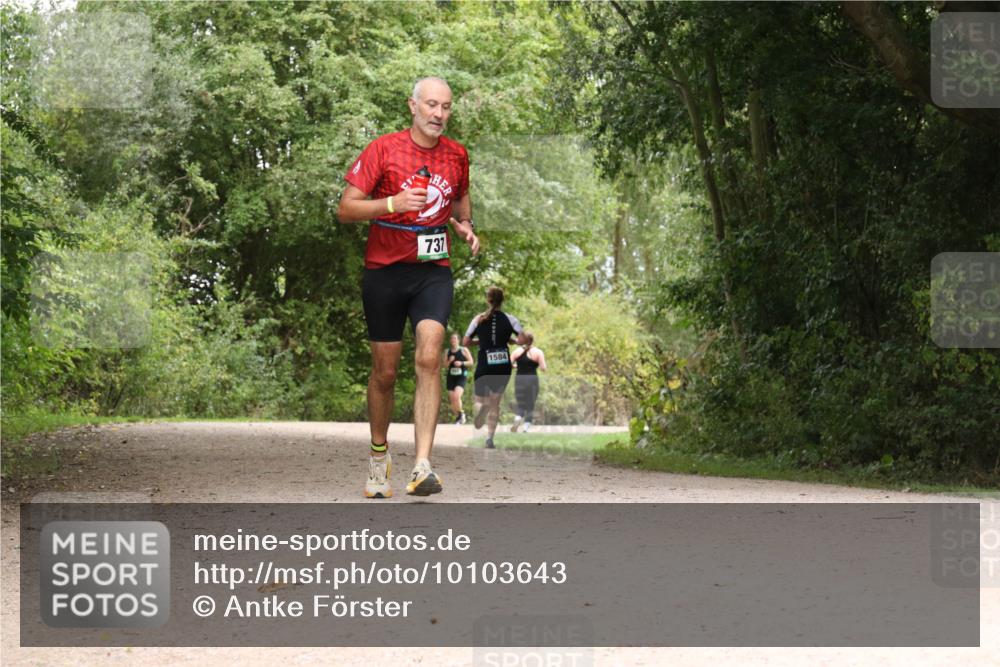 30.08.2026 - Elbe Triathlon Hamburg Antke Förster http://msf.ph/oto/10103643 30.08.2026 11:44:08 Laufen 737, 1584 meine-sportfotos.de
