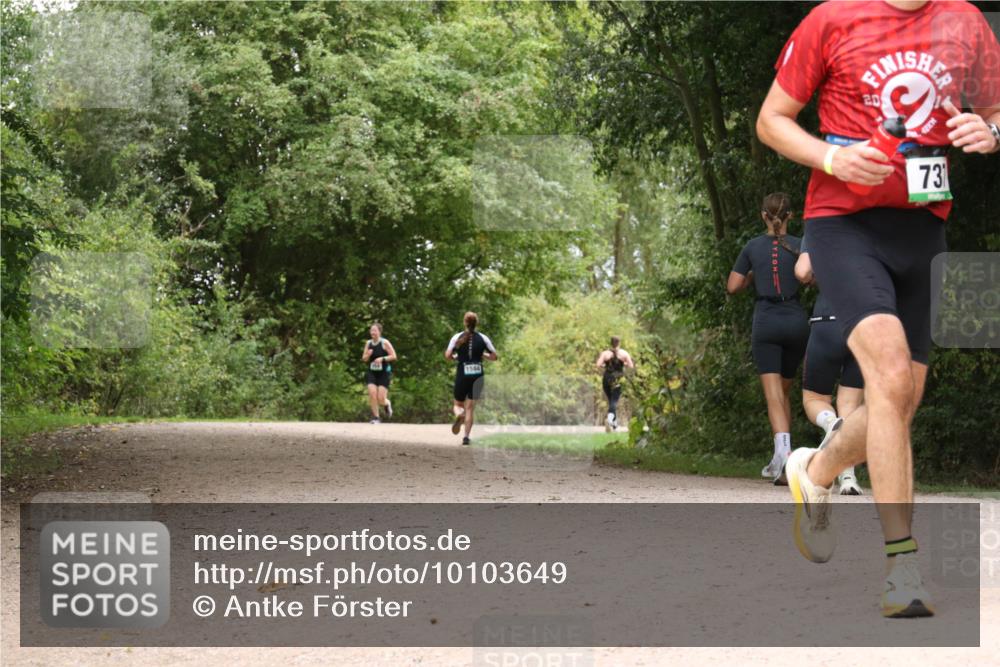 30.08.2026 - Elbe Triathlon Hamburg Antke Förster http://msf.ph/oto/10103649 30.08.2026 11:44:10 Laufen 20, 42, 731 meine-sportfotos.de
