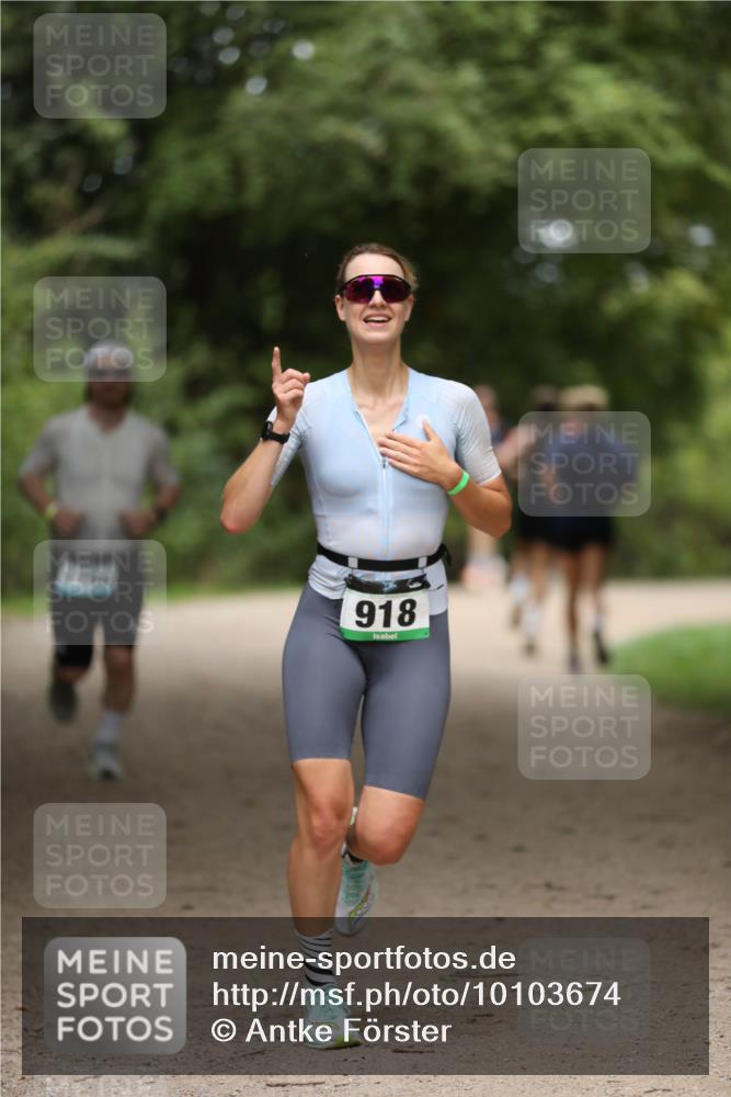 30.08.2026 - Elbe Triathlon Hamburg Antke Förster http://msf.ph/oto/10103674 30.08.2026 11:40:53 Laufen 918 meine-sportfotos.de