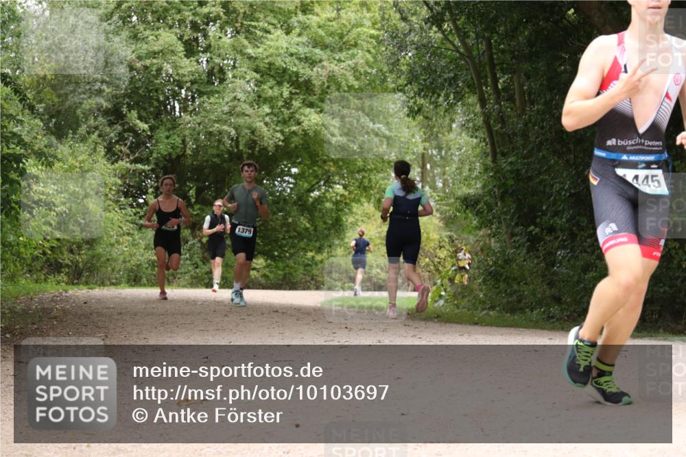 30.08.2026 - Elbe Triathlon Hamburg Antke Förster http://msf.ph/oto/10103697 30.08.2026 11:44:57 Laufen 1379, 445 meine-sportfotos.de