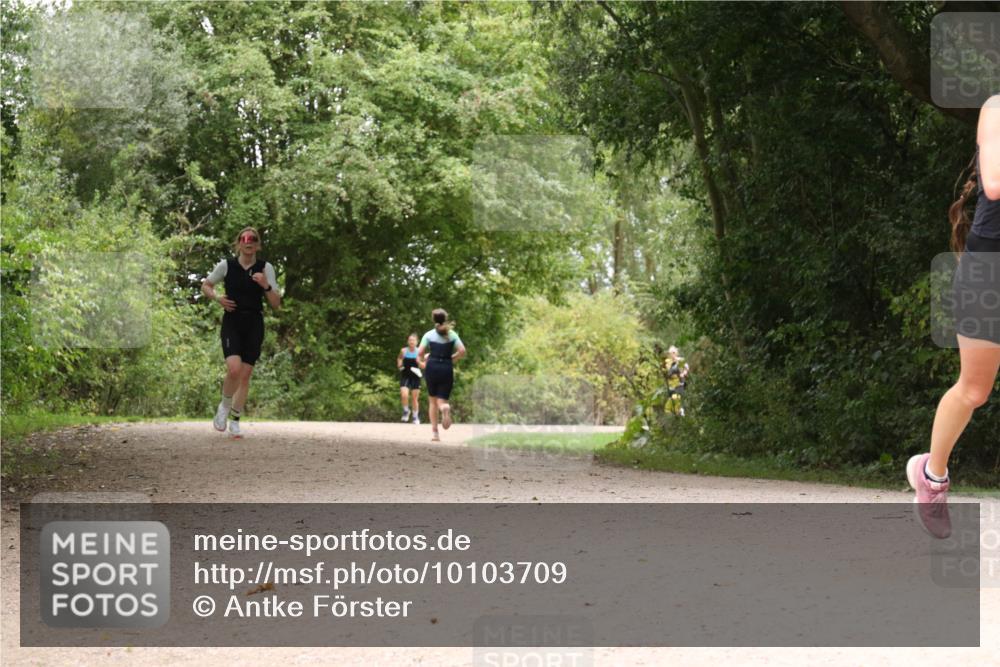30.08.2026 - Elbe Triathlon Hamburg Antke Förster http://msf.ph/oto/10103709 30.08.2026 11:45:03 Laufen  meine-sportfotos.de