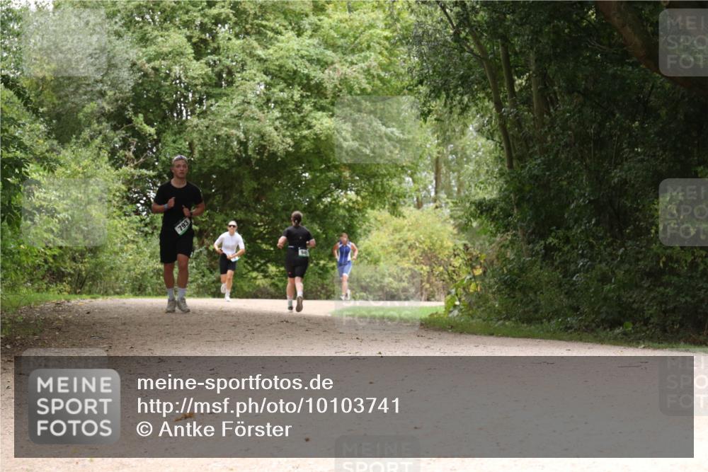 30.08.2026 - Elbe Triathlon Hamburg Antke Förster http://msf.ph/oto/10103741 30.08.2026 11:45:35 Laufen 793 meine-sportfotos.de