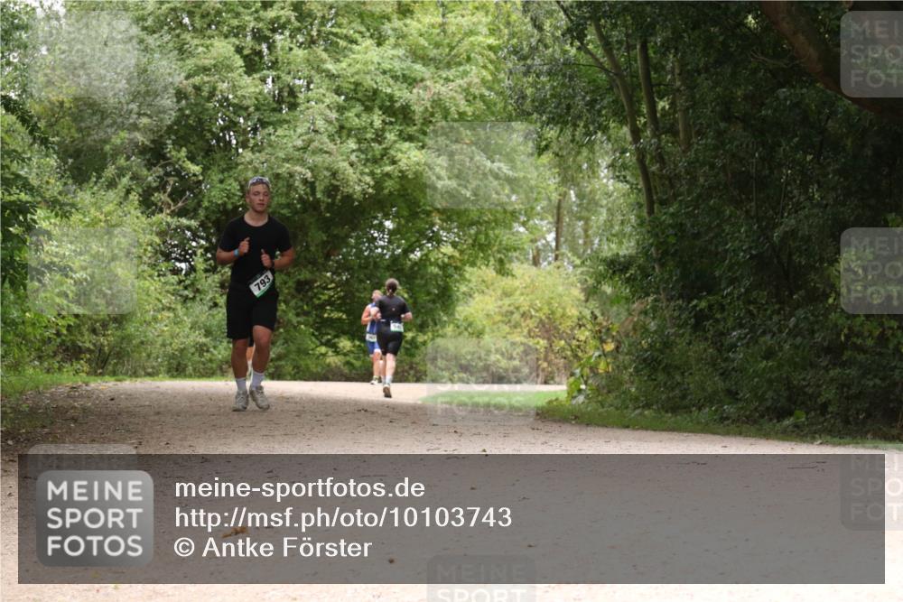30.08.2026 - Elbe Triathlon Hamburg Antke Förster http://msf.ph/oto/10103743 30.08.2026 11:45:37 Laufen 793 meine-sportfotos.de