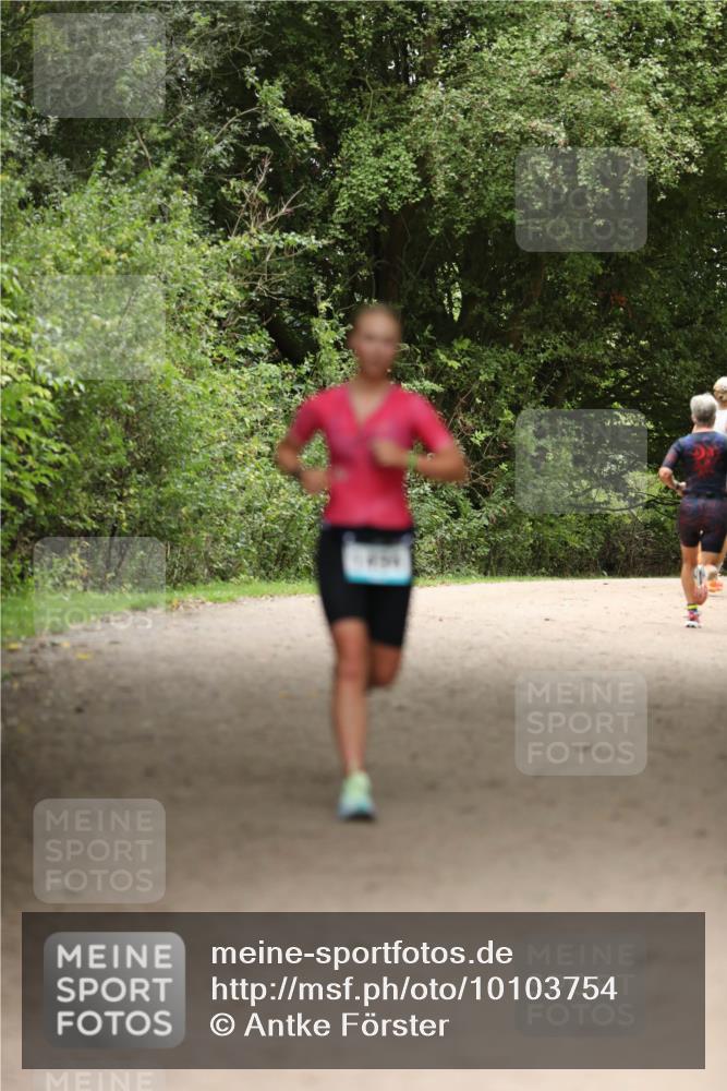 30.08.2026 - Elbe Triathlon Hamburg Antke Förster http://msf.ph/oto/10103754 30.08.2026 11:41:34 Laufen  meine-sportfotos.de