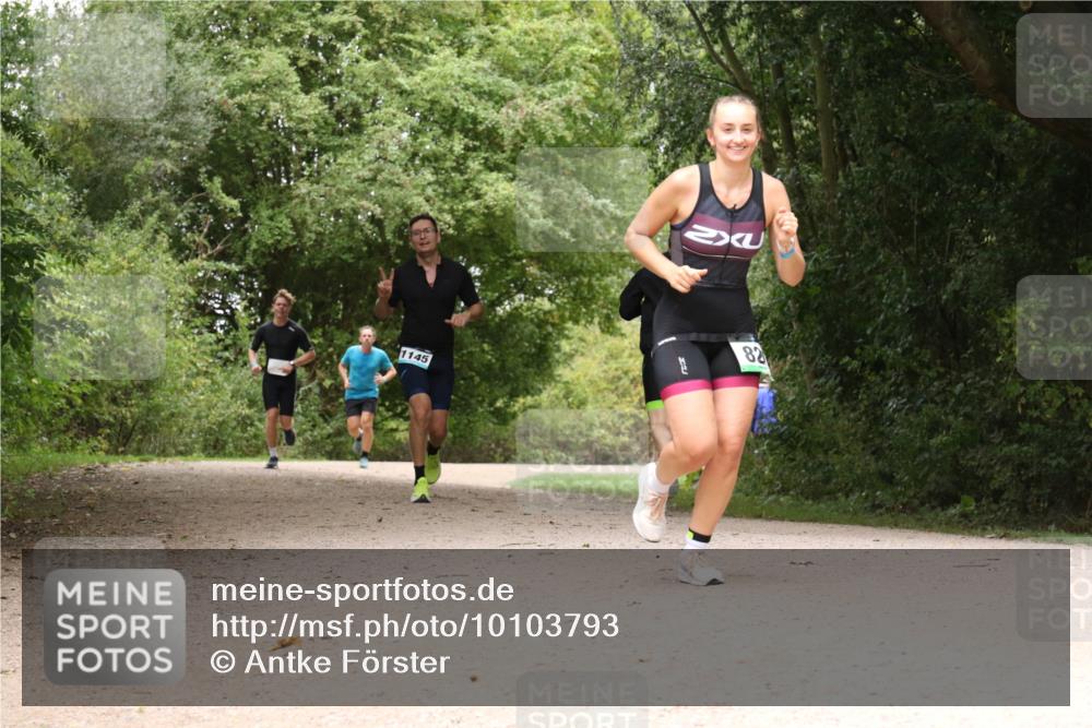 30.08.2026 - Elbe Triathlon Hamburg Antke Förster http://msf.ph/oto/10103793 30.08.2026 11:46:39 Laufen 1145, 82 meine-sportfotos.de