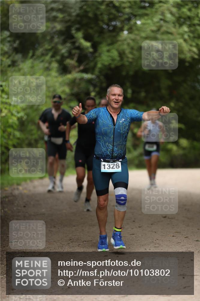 30.08.2026 - Elbe Triathlon Hamburg Antke Förster http://msf.ph/oto/10103802 30.08.2026 11:42:00 Laufen 1326 meine-sportfotos.de