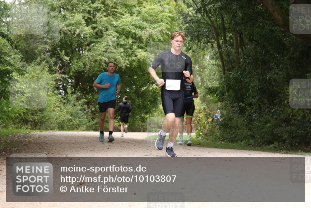 30.08.2026 - Elbe Triathlon Hamburg Antke Förster http://msf.ph/oto/10103807 30.08.2026 11:46:45 Laufen  meine-sportfotos.de