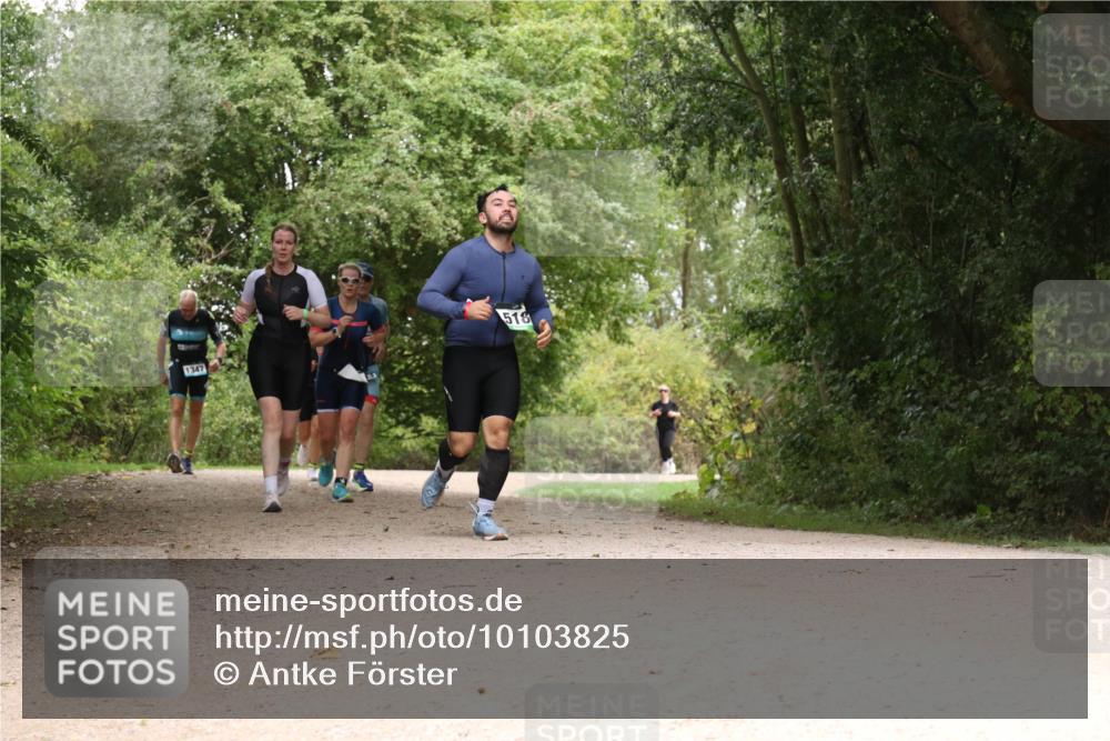 30.08.2026 - Elbe Triathlon Hamburg Antke Förster http://msf.ph/oto/10103825 30.08.2026 11:47:07 Laufen 1347, 518 meine-sportfotos.de