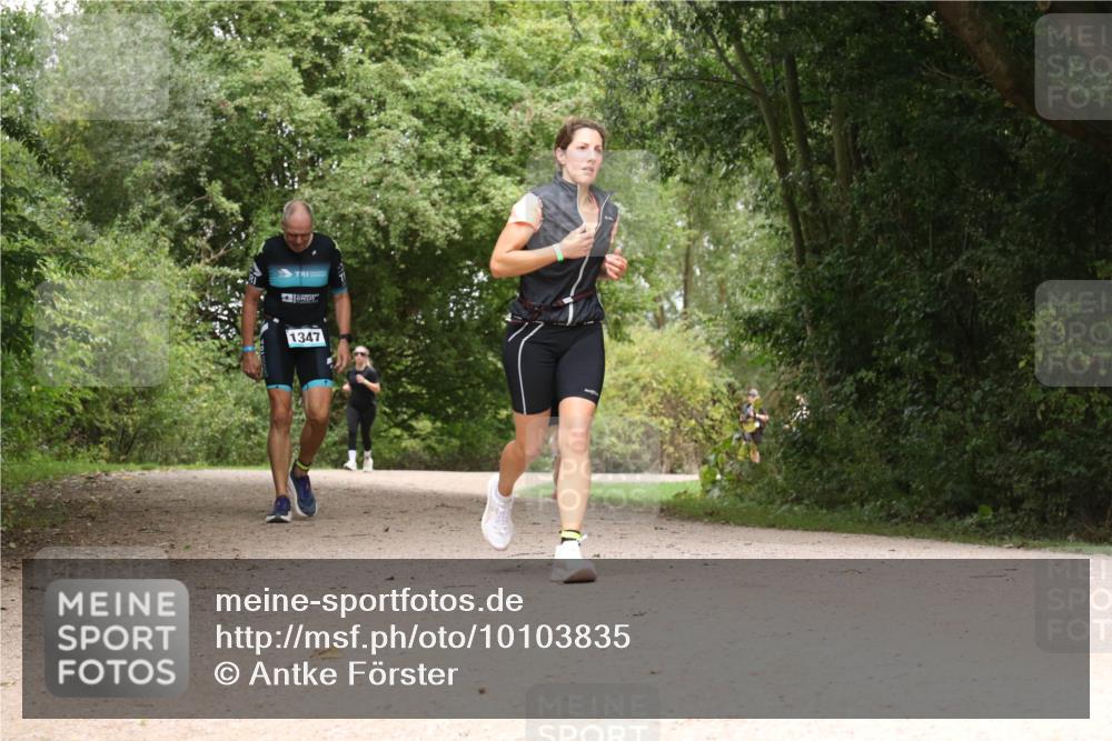 30.08.2026 - Elbe Triathlon Hamburg Antke Förster http://msf.ph/oto/10103835 30.08.2026 11:47:14 Laufen 1347 meine-sportfotos.de