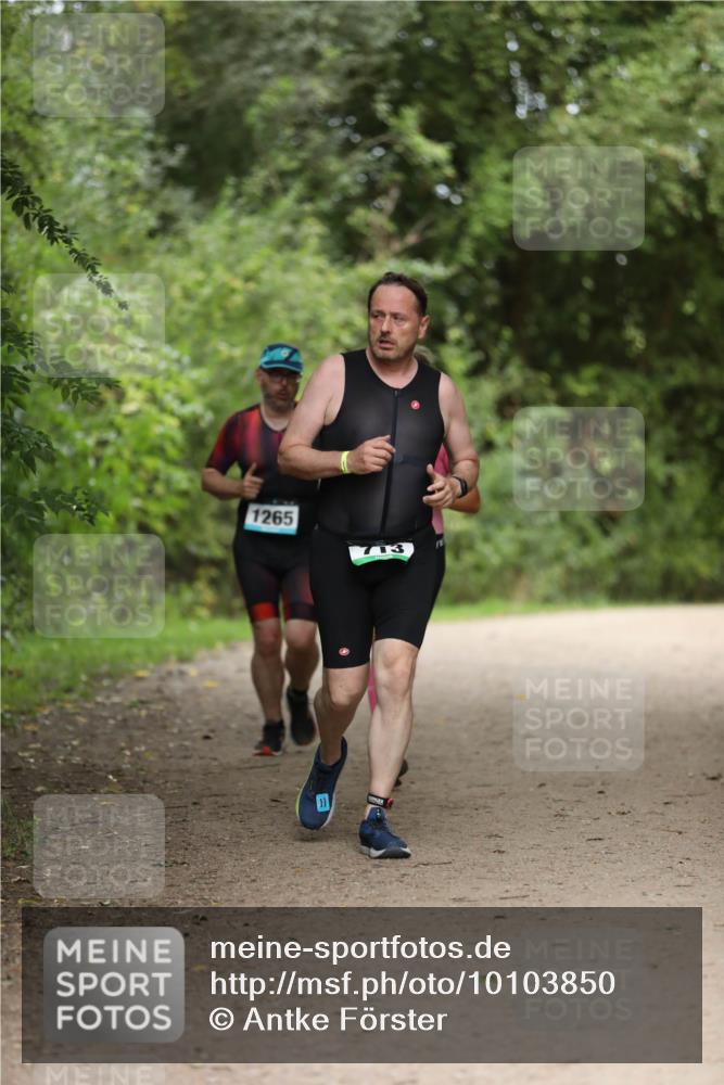 30.08.2026 - Elbe Triathlon Hamburg Antke Förster http://msf.ph/oto/10103850 30.08.2026 11:42:29 Laufen 1265, 713 meine-sportfotos.de