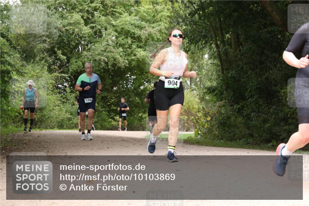 30.08.2026 - Elbe Triathlon Hamburg Antke Förster http://msf.ph/oto/10103869 30.08.2026 11:47:38 Laufen 1282, 904 meine-sportfotos.de