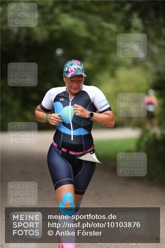 30.08.2026 - Elbe Triathlon Hamburg Antke Förster http://msf.ph/oto/10103876 30.08.2026 11:42:47 Laufen  meine-sportfotos.de