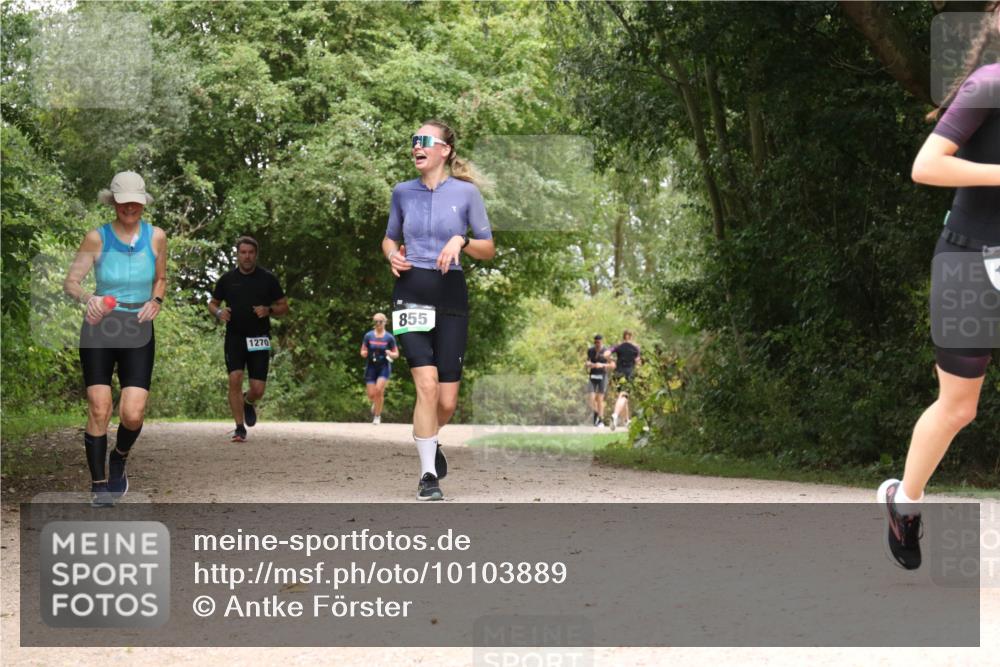 30.08.2026 - Elbe Triathlon Hamburg Antke Förster http://msf.ph/oto/10103889 30.08.2026 11:47:48 Laufen 1270, 855 meine-sportfotos.de