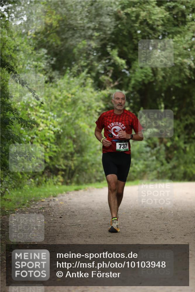30.08.2026 - Elbe Triathlon Hamburg Antke Förster http://msf.ph/oto/10103948 30.08.2026 11:44:07 Laufen 737 meine-sportfotos.de