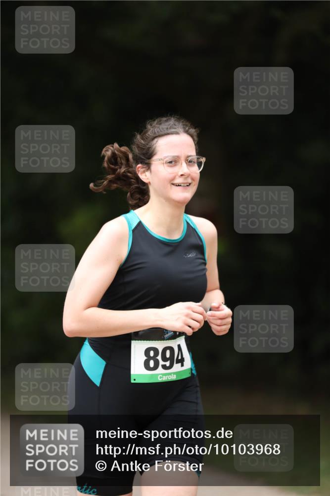 30.08.2026 - Elbe Triathlon Hamburg Antke Förster http://msf.ph/oto/10103968 30.08.2026 11:44:27 Laufen 894 meine-sportfotos.de