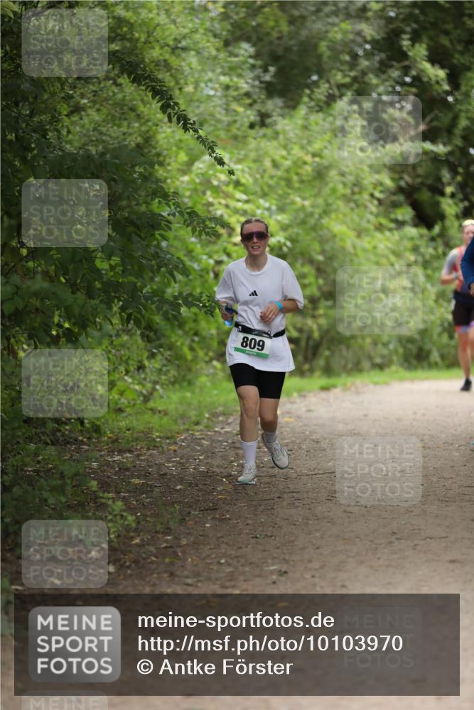 30.08.2026 - Elbe Triathlon Hamburg Antke Förster http://msf.ph/oto/10103970 30.08.2026 11:44:38 Laufen 809 meine-sportfotos.de