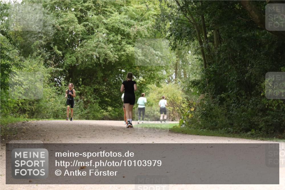 30.08.2026 - Elbe Triathlon Hamburg Antke Förster http://msf.ph/oto/10103979 30.08.2026 11:48:54 Laufen  meine-sportfotos.de