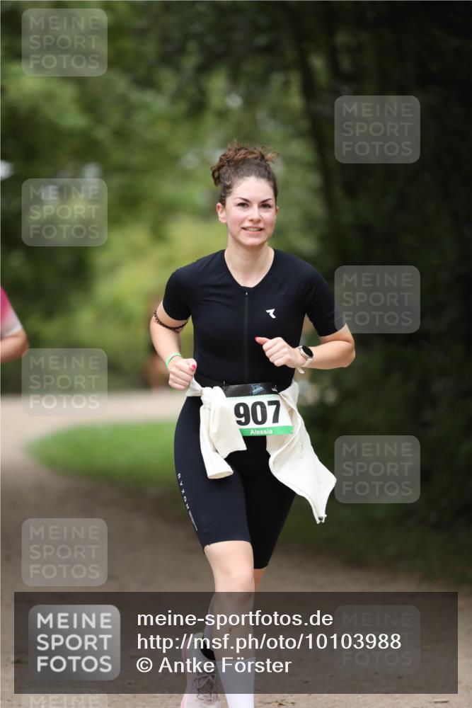 30.08.2026 - Elbe Triathlon Hamburg Antke Förster http://msf.ph/oto/10103988 30.08.2026 11:44:48 Laufen 907 meine-sportfotos.de