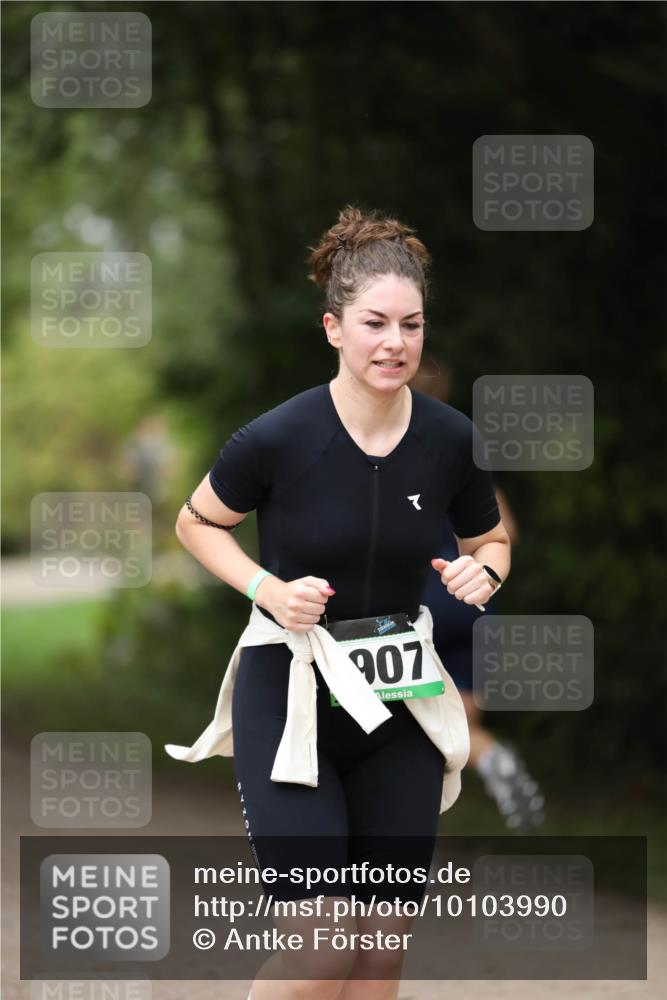 30.08.2026 - Elbe Triathlon Hamburg Antke Förster http://msf.ph/oto/10103990 30.08.2026 11:44:48 Laufen 907 meine-sportfotos.de
