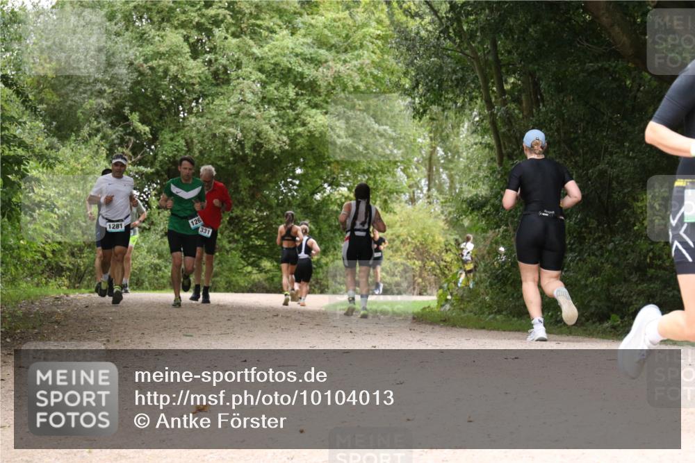 30.08.2026 - Elbe Triathlon Hamburg Antke Förster http://msf.ph/oto/10104013 30.08.2026 11:49:24 Laufen 1281, 126, 331 meine-sportfotos.de