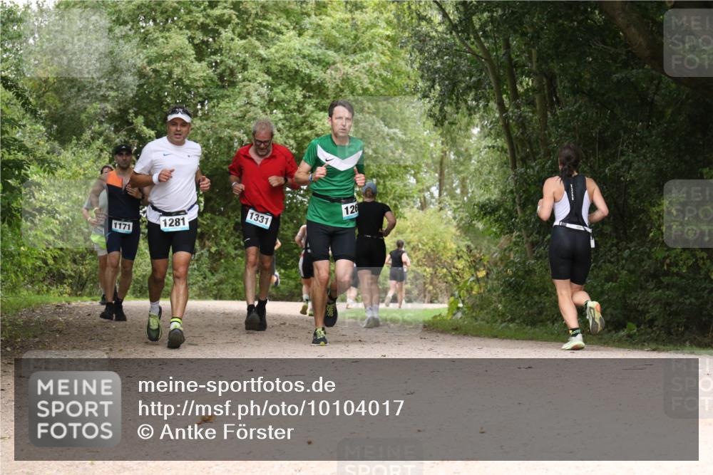 30.08.2026 - Elbe Triathlon Hamburg Antke Förster http://msf.ph/oto/10104017 30.08.2026 11:49:27 Laufen 1171, 1331, 1281, 126 meine-sportfotos.de
