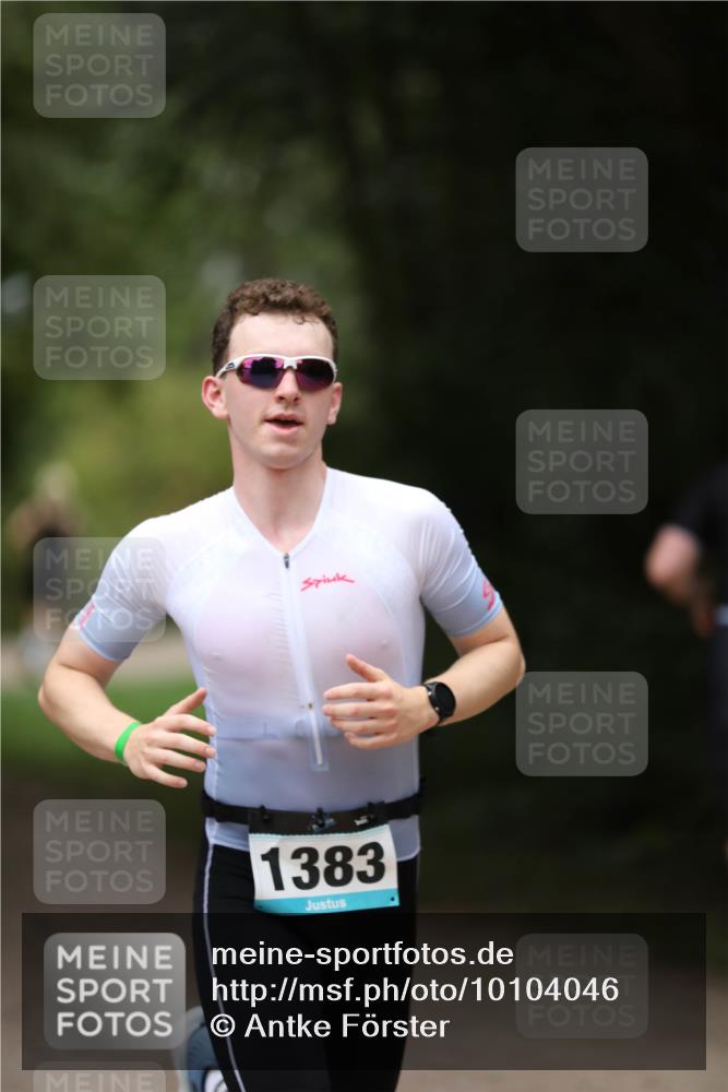 30.08.2026 - Elbe Triathlon Hamburg Antke Förster http://msf.ph/oto/10104046 30.08.2026 11:45:27 Laufen 1383 meine-sportfotos.de