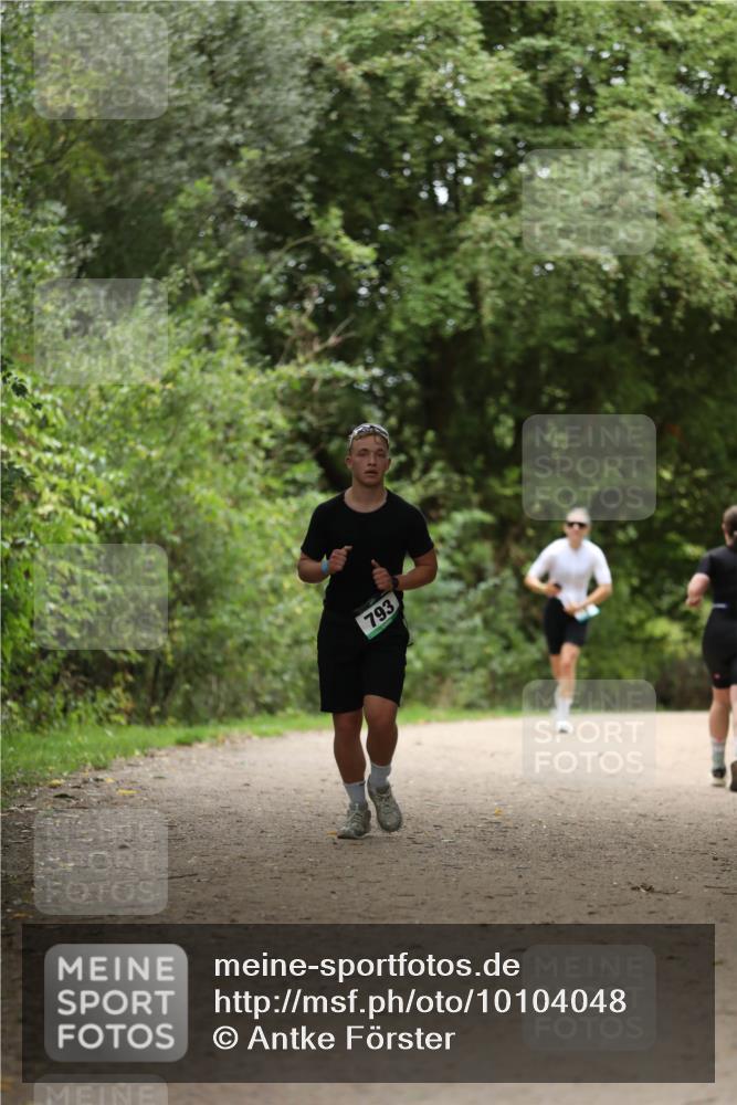 30.08.2026 - Elbe Triathlon Hamburg Antke Förster http://msf.ph/oto/10104048 30.08.2026 11:45:36 Laufen 793 meine-sportfotos.de