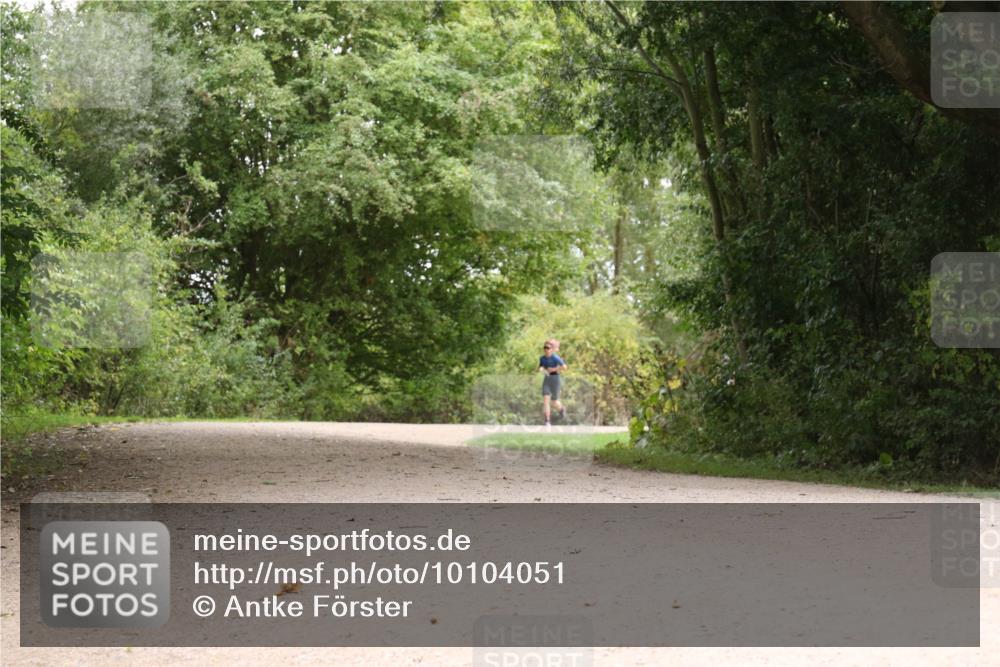 30.08.2026 - Elbe Triathlon Hamburg Antke Förster http://msf.ph/oto/10104051 30.08.2026 11:49:41 Laufen  meine-sportfotos.de