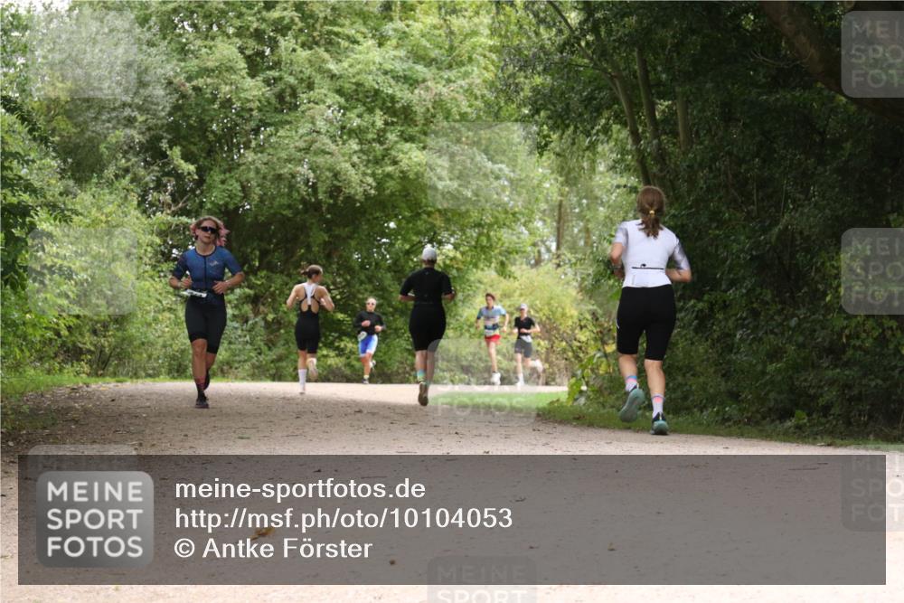 30.08.2026 - Elbe Triathlon Hamburg Antke Förster http://msf.ph/oto/10104053 30.08.2026 11:49:52 Laufen  meine-sportfotos.de