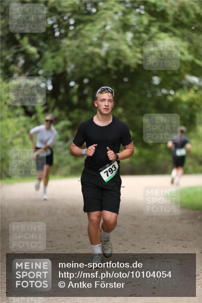 30.08.2026 - Elbe Triathlon Hamburg Antke Förster http://msf.ph/oto/10104054 30.08.2026 11:45:39 Laufen 793 meine-sportfotos.de