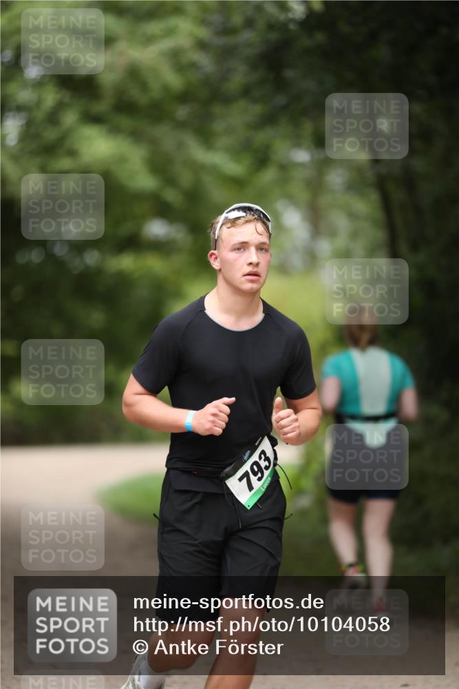 30.08.2026 - Elbe Triathlon Hamburg Antke Förster http://msf.ph/oto/10104058 30.08.2026 11:45:41 Laufen 793 meine-sportfotos.de