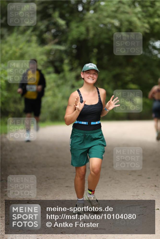 30.08.2026 - Elbe Triathlon Hamburg Antke Förster http://msf.ph/oto/10104080 30.08.2026 11:46:16 Laufen 240 meine-sportfotos.de