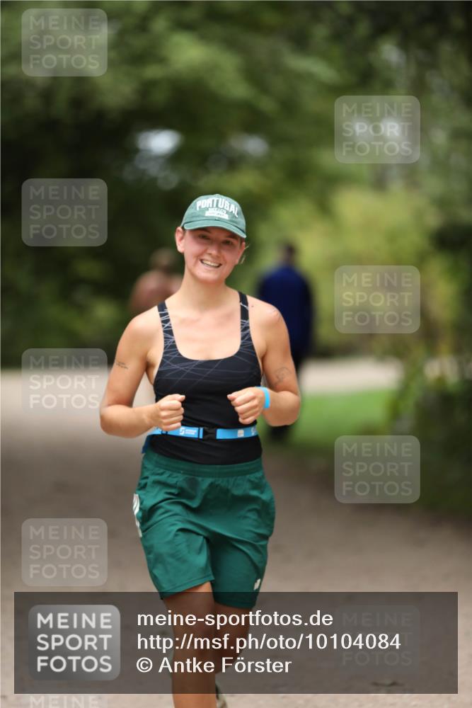 30.08.2026 - Elbe Triathlon Hamburg Antke Förster http://msf.ph/oto/10104084 30.08.2026 11:46:18 Laufen  meine-sportfotos.de